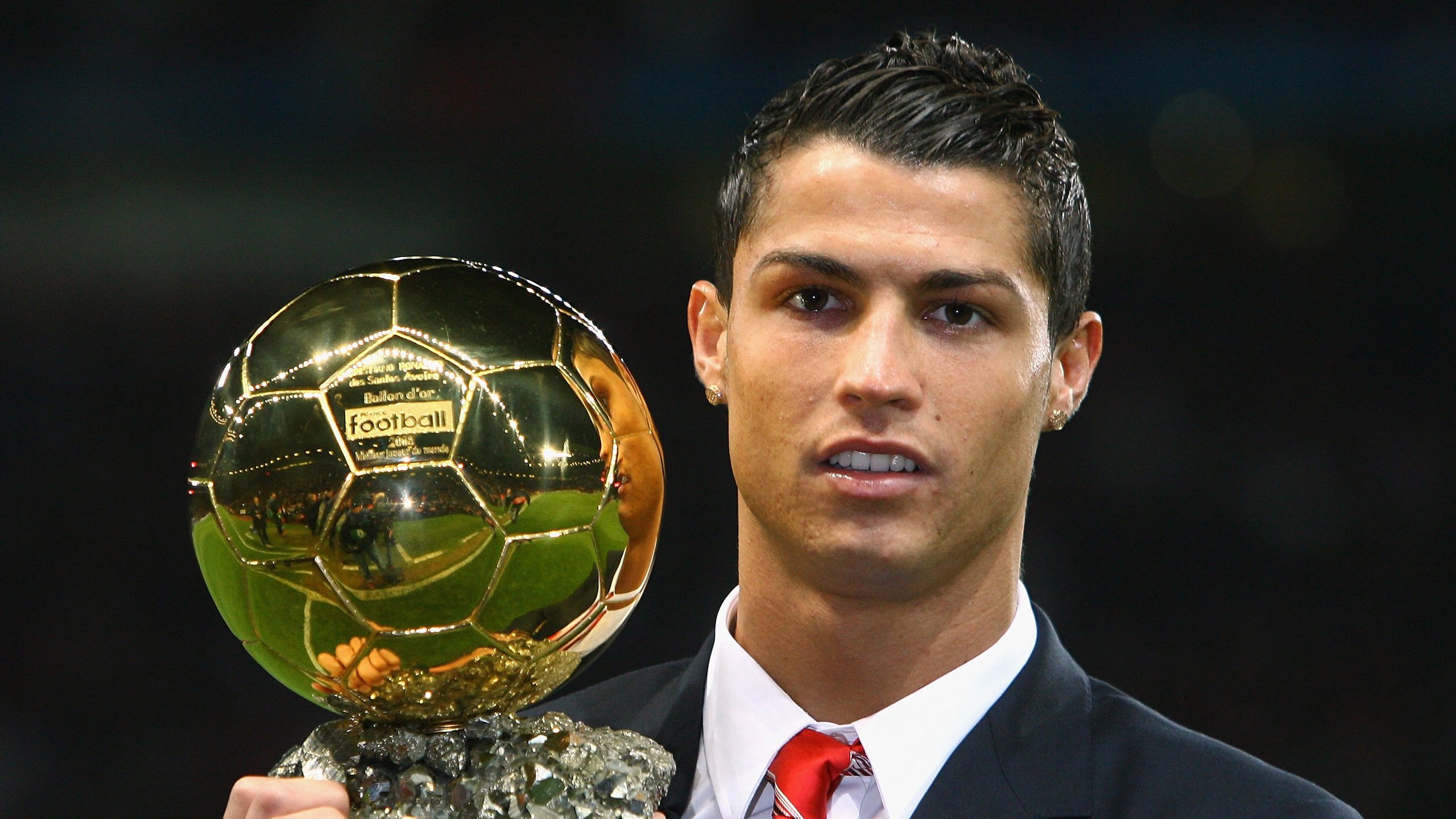 世界杯第三轮：葡萄牙轮换阵容仍取胜 小组头名晋级